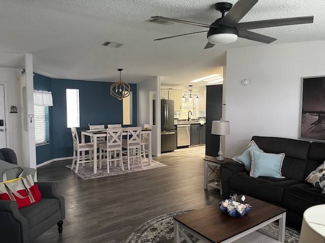 1224 Las Brisas a Winter Haven, FL Mobile or Manufactured Home for Sale